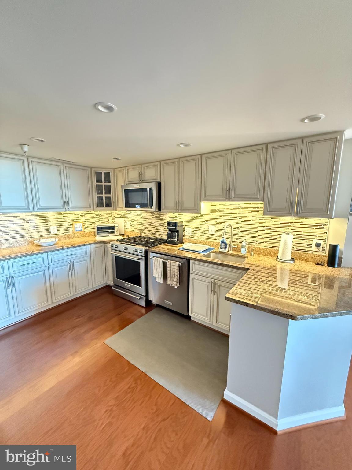 11710 Old Georgetown Road, Unit 530 North Bethesda, MD 20852 - Photo 10 of 41