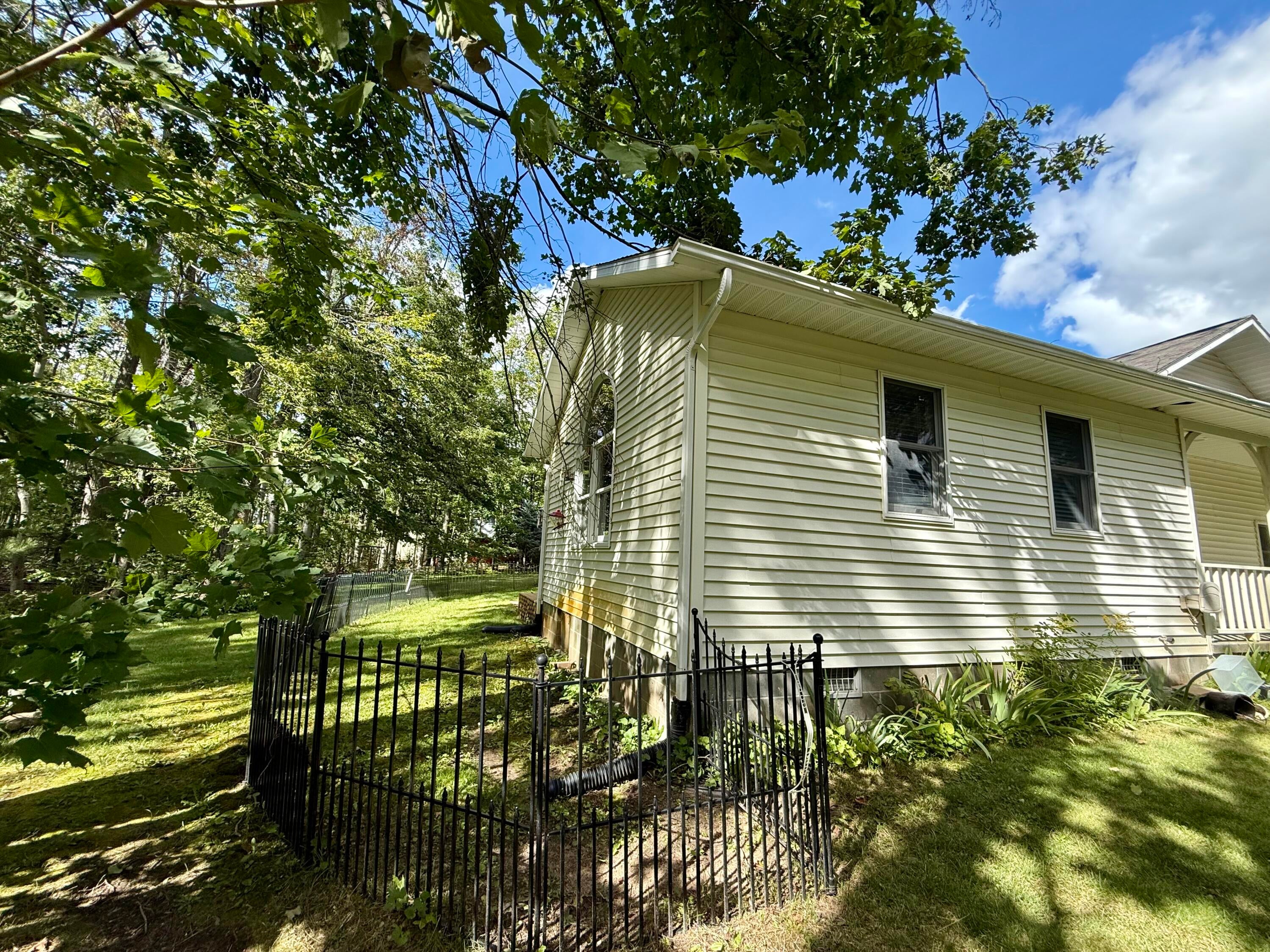 2186 Krys Road Gaylord, MI 49735 - Photo 54 of 79 fenced area