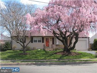 6 Welland Road Hamilton Square, NJ 08690 - Photo 1 of 12 Exterior Front