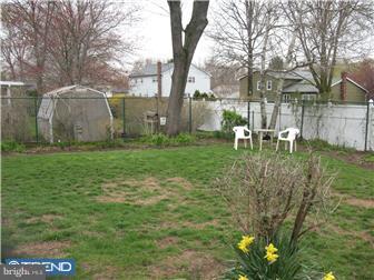 6 Welland Road Hamilton Square, NJ 08690 - Photo 12 of 12 Exterior Back
