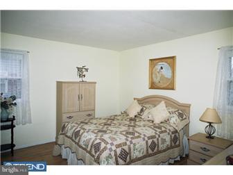 6 Welland Road Hamilton Square, NJ 08690 - Photo 8 of 12 Bedroom - Main