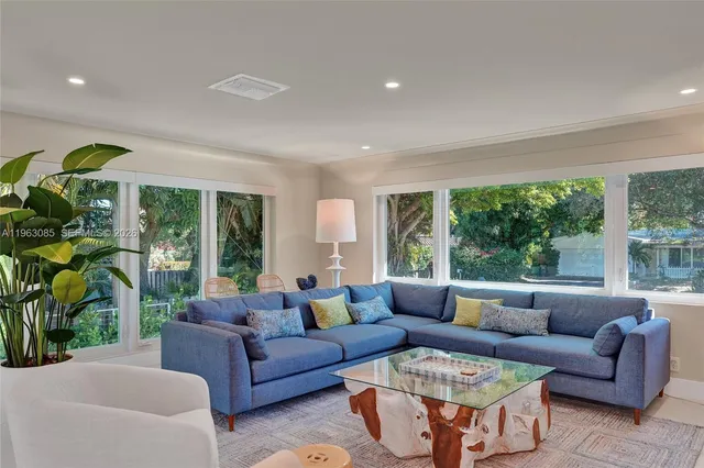 $8,500 | 1673 Bel Air Avenue, Lauderdale-by-the-Sea, FL 33062