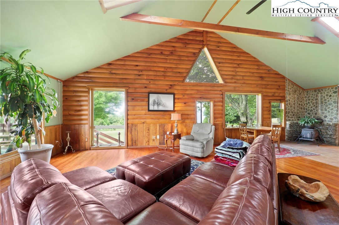 638 Buckeye Ridge Road Vilas, NC 28692 - Photo 14 of 50 Gallery Image 14