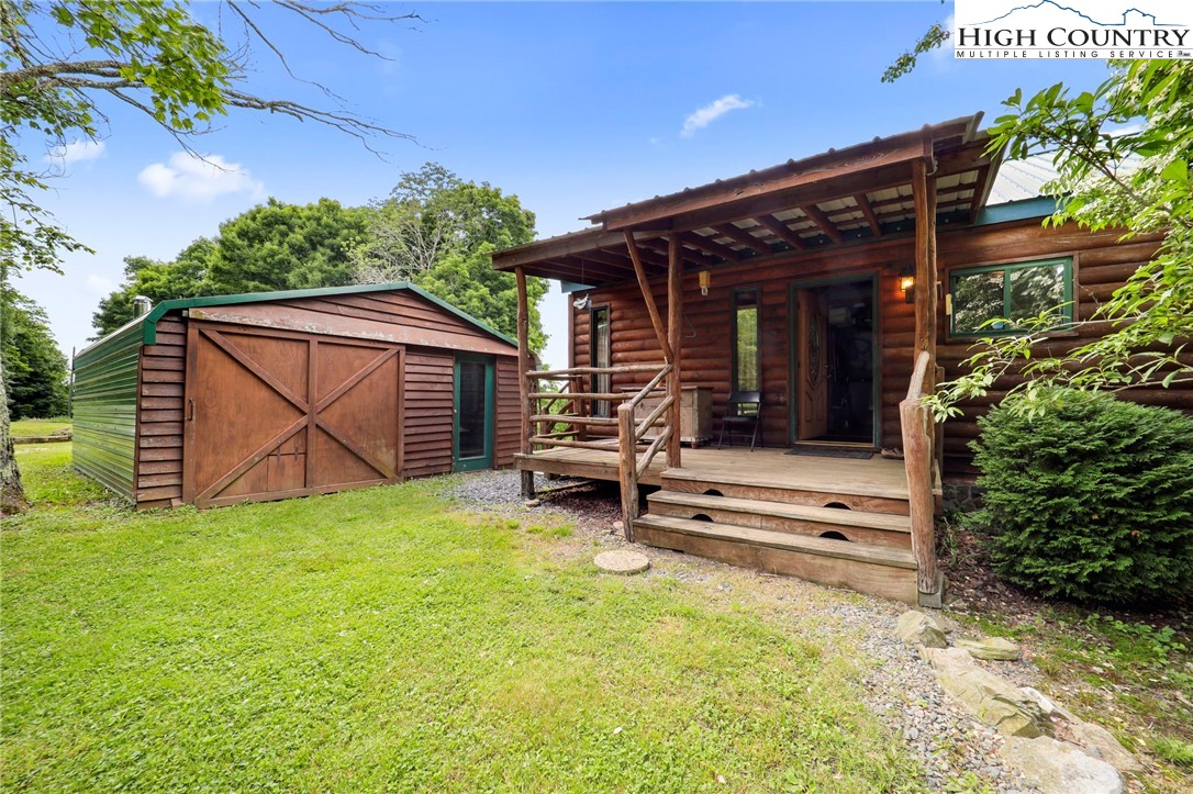 638 Buckeye Ridge Road Vilas, NC 28692 - Photo 5 of 50 Gallery Image 5