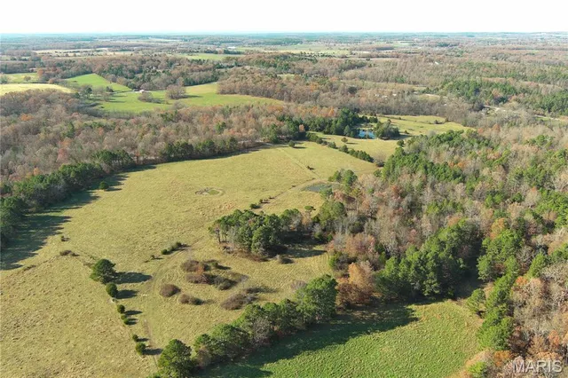 $399,000 | 19723 Friendship Drive, Raymondville, MO 65555