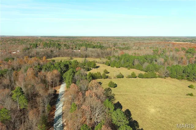 $399,000 | 19723 Friendship Drive, Raymondville, MO 65555