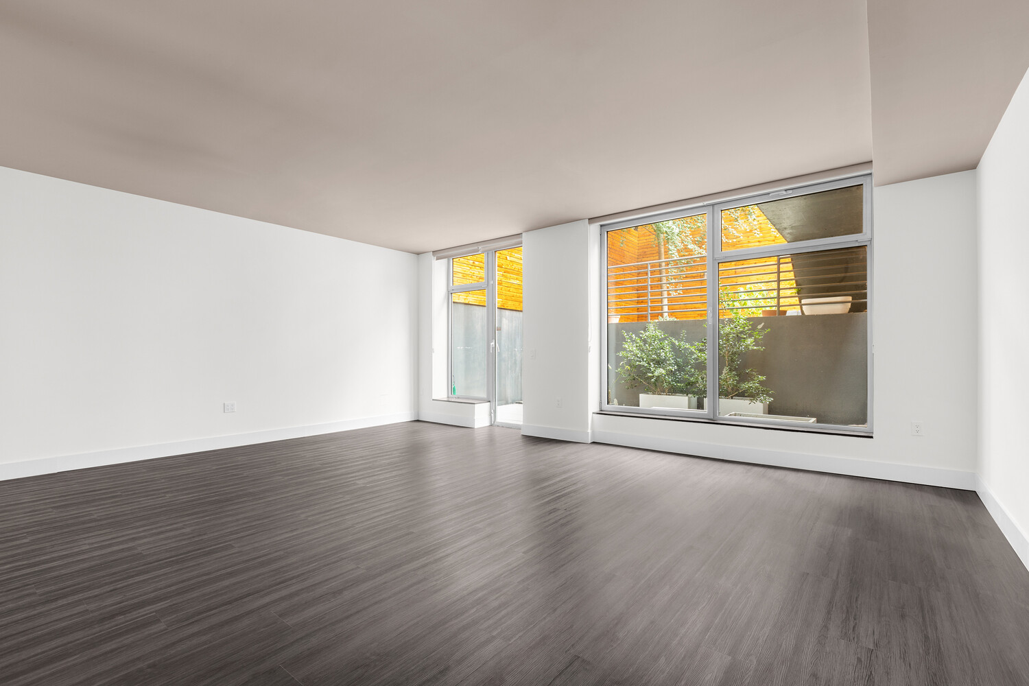 333 West 14th Street, Unit 1 Manhattan, NY 10014 - Photo 2 of 20