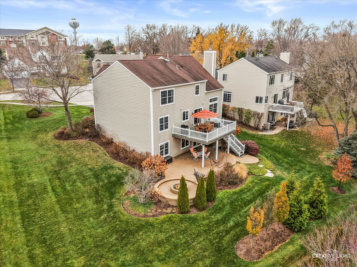 7 Falcon Ridge Court Algonquin, IL 60102 - Photo 46 of 51 an aerial view of a house with swimming pool garden and mountain view