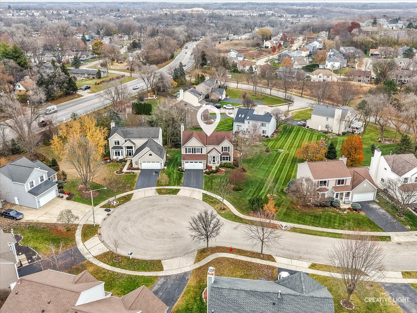 7 Falcon Ridge Court Algonquin, IL 60102 - Photo 48 of 51 an aerial view of residential houses with outdoor space