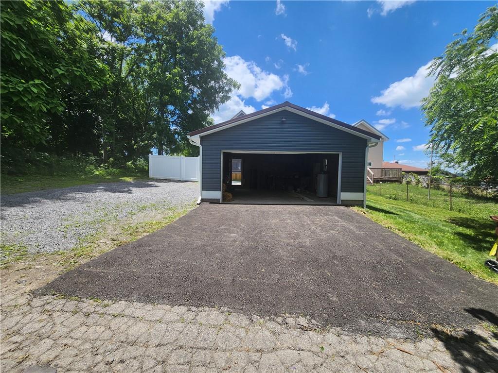 517 Hamilton Avenue Farrell, PA 16121 - Photo 15 of 23