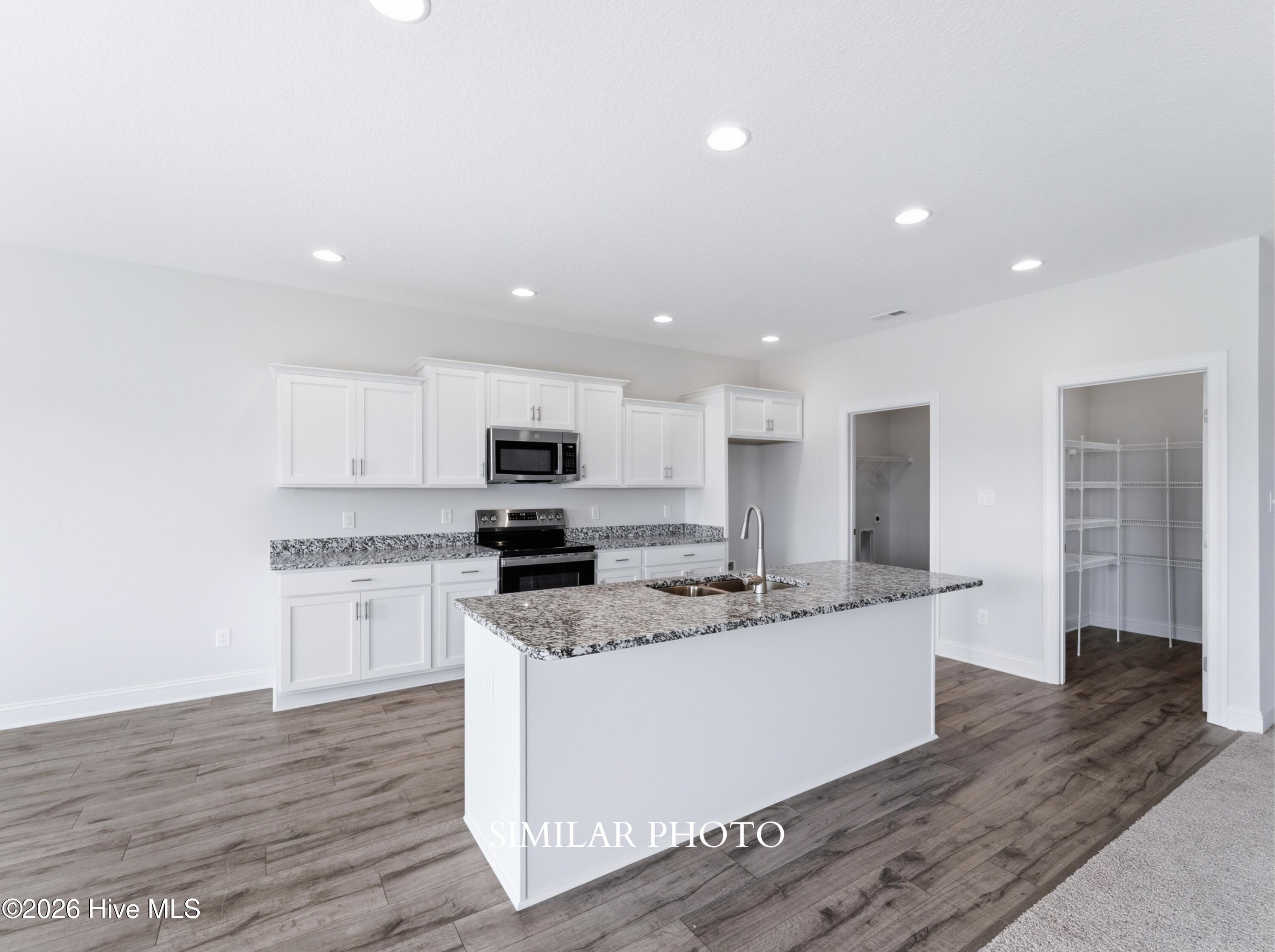739 Regiment Road Jacksonville, NC 28546 - Photo 8 of 30 16
