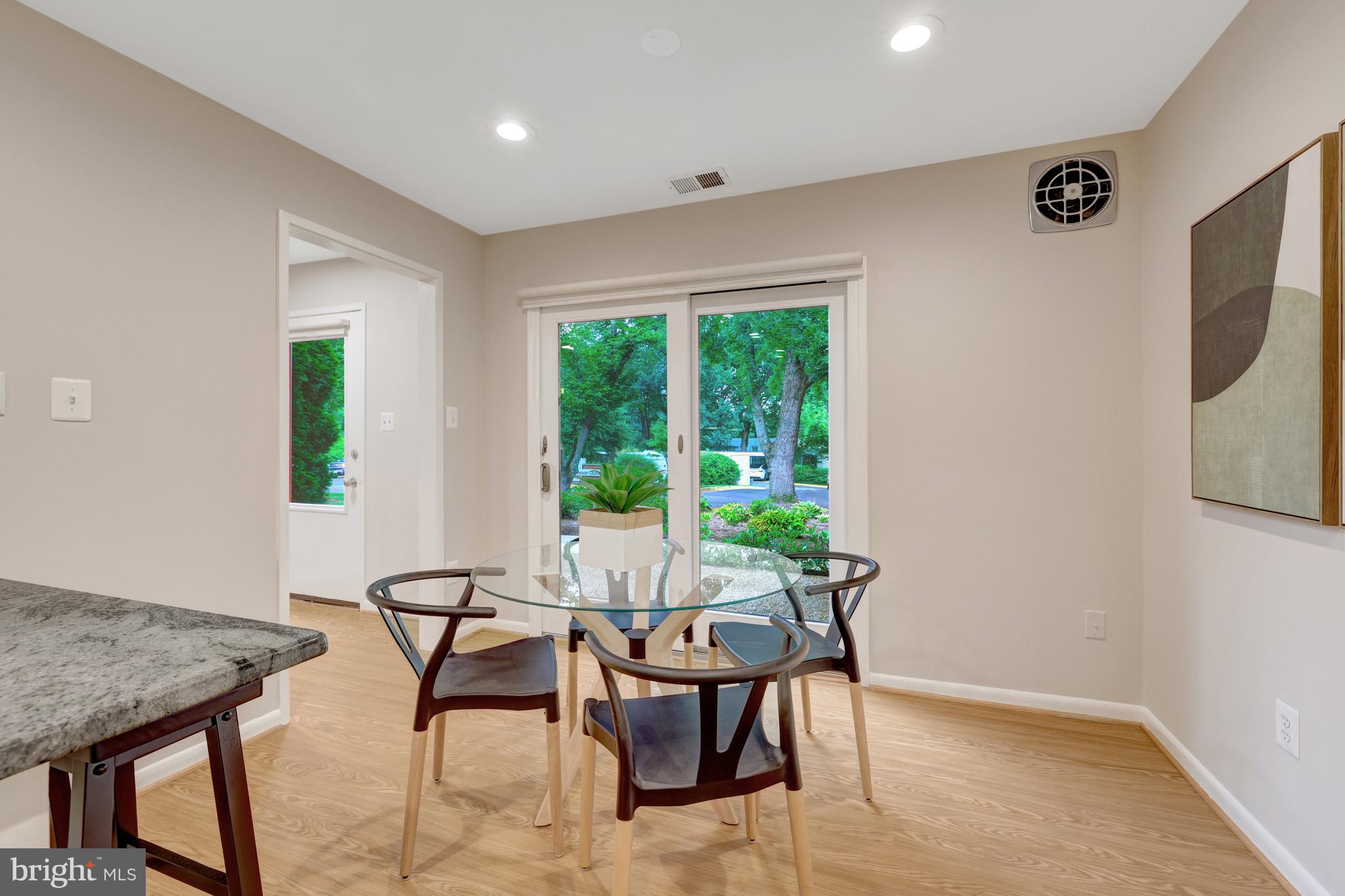 1600 Wainwright Drive Reston, VA 20190 - Photo 19 of 55 The sliding glass door leads to the front patio.
