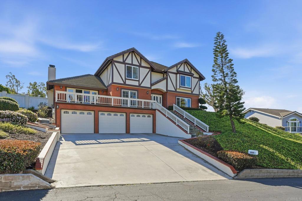 2525 Dundee Way Vista, CA 92081 - Photo 1 of 50