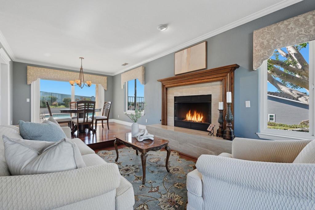 2525 Dundee Way Vista, CA 92081 - Photo 8 of 50