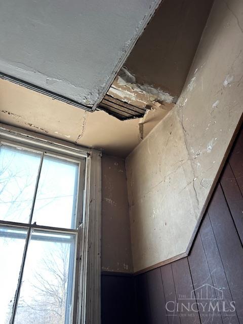 7126 River Road Cincinnati, OH 45233 - Photo 17 of 27