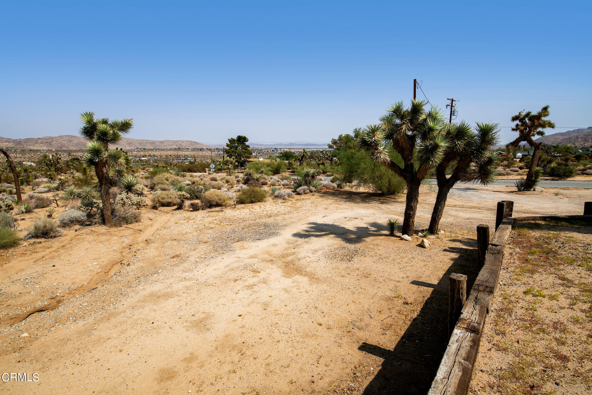 6864 Sunnyhill Road Joshua Tree, CA 92252 - Photo 10 of 71 a view of a terrace view