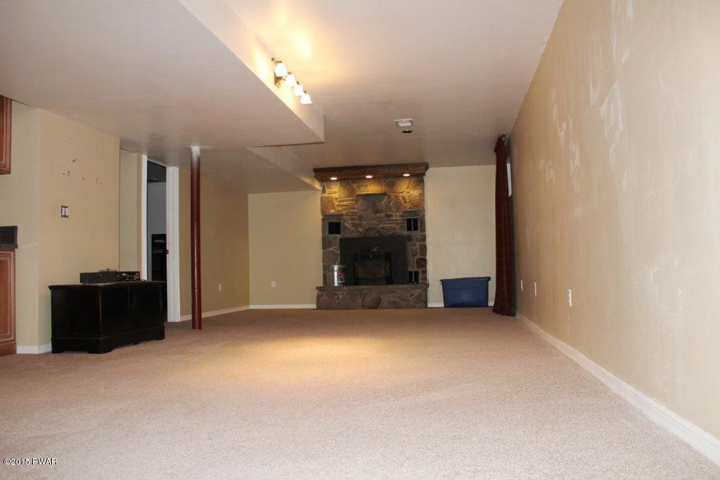 126 Dirk Road Tafton, PA 18464 - Photo 12 of 27