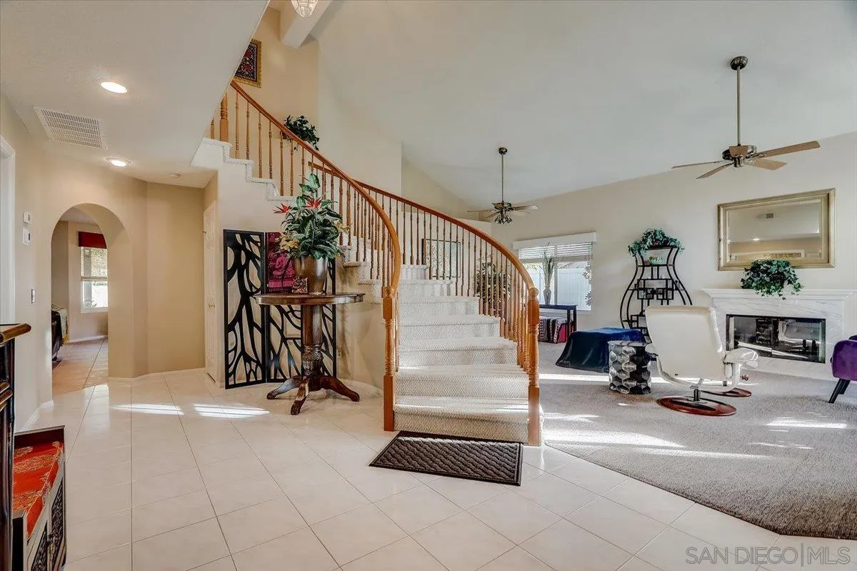 14381 Silver Heights Road Poway, CA 92064 - Photo 9 of 56