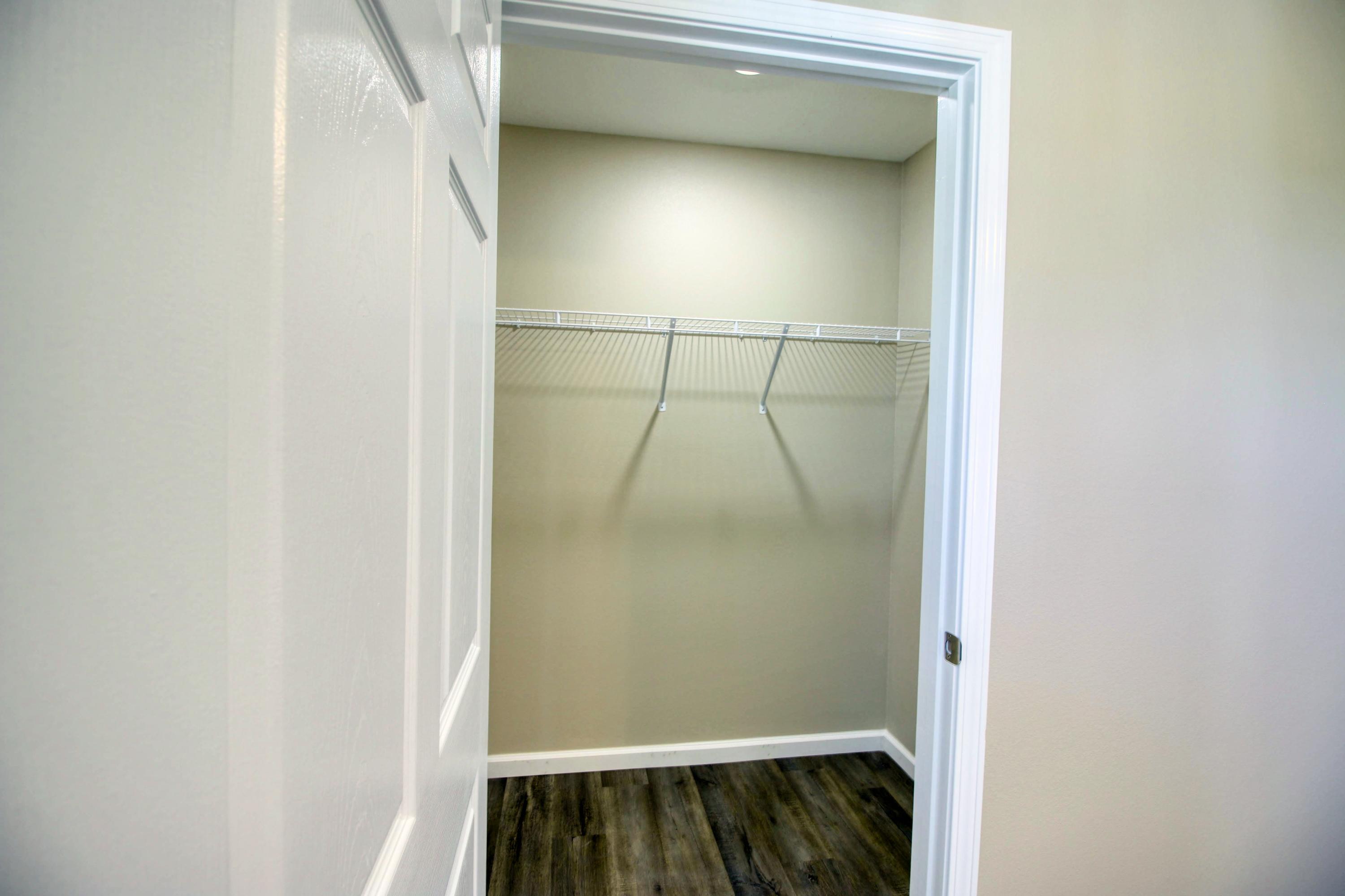 372 Old Elmore Road Crossville, TN 38571 - Photo 17 of 28 second bedroom closet