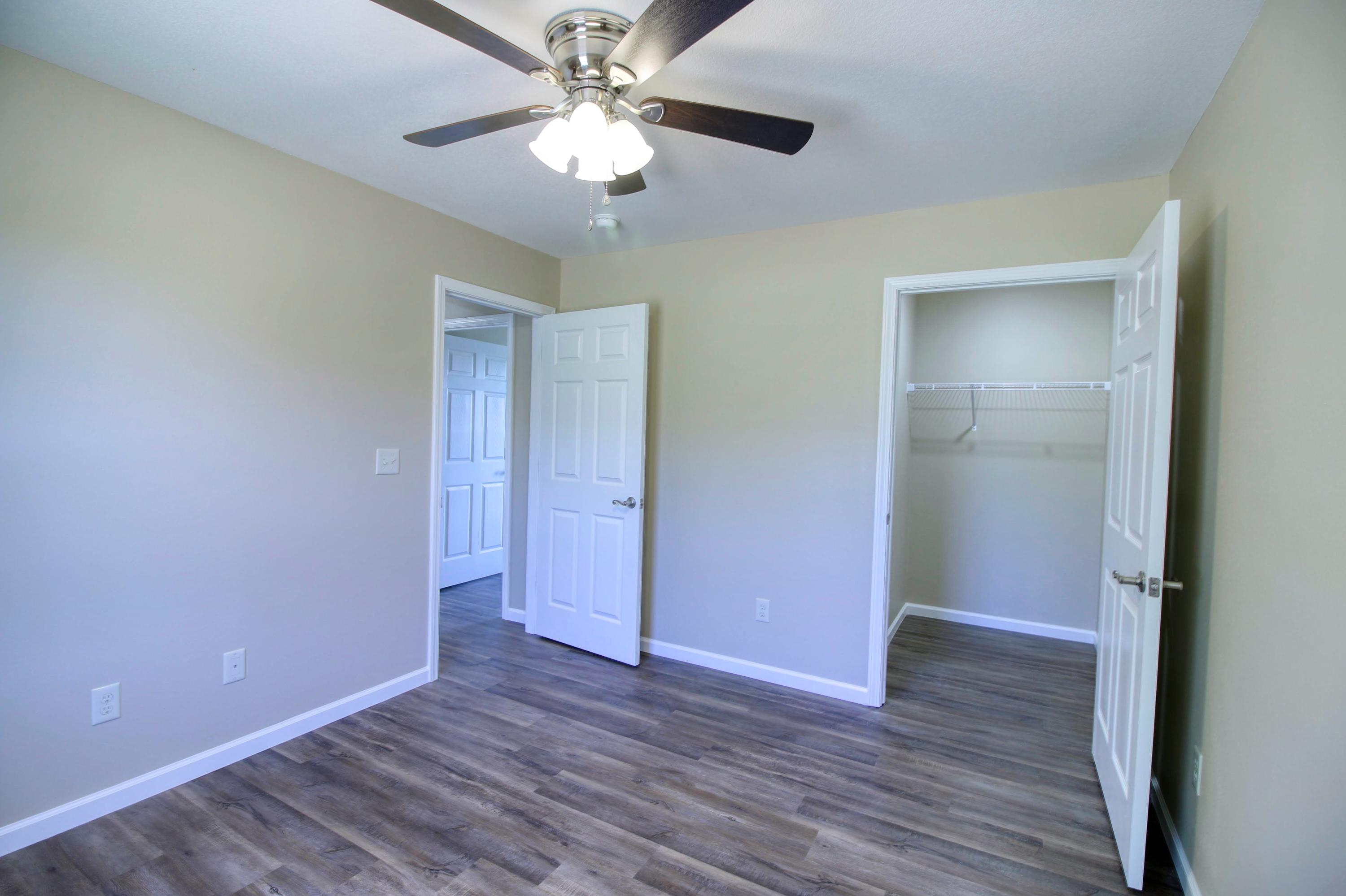 372 Old Elmore Road Crossville, TN 38571 - Photo 19 of 28 third bedroom 2