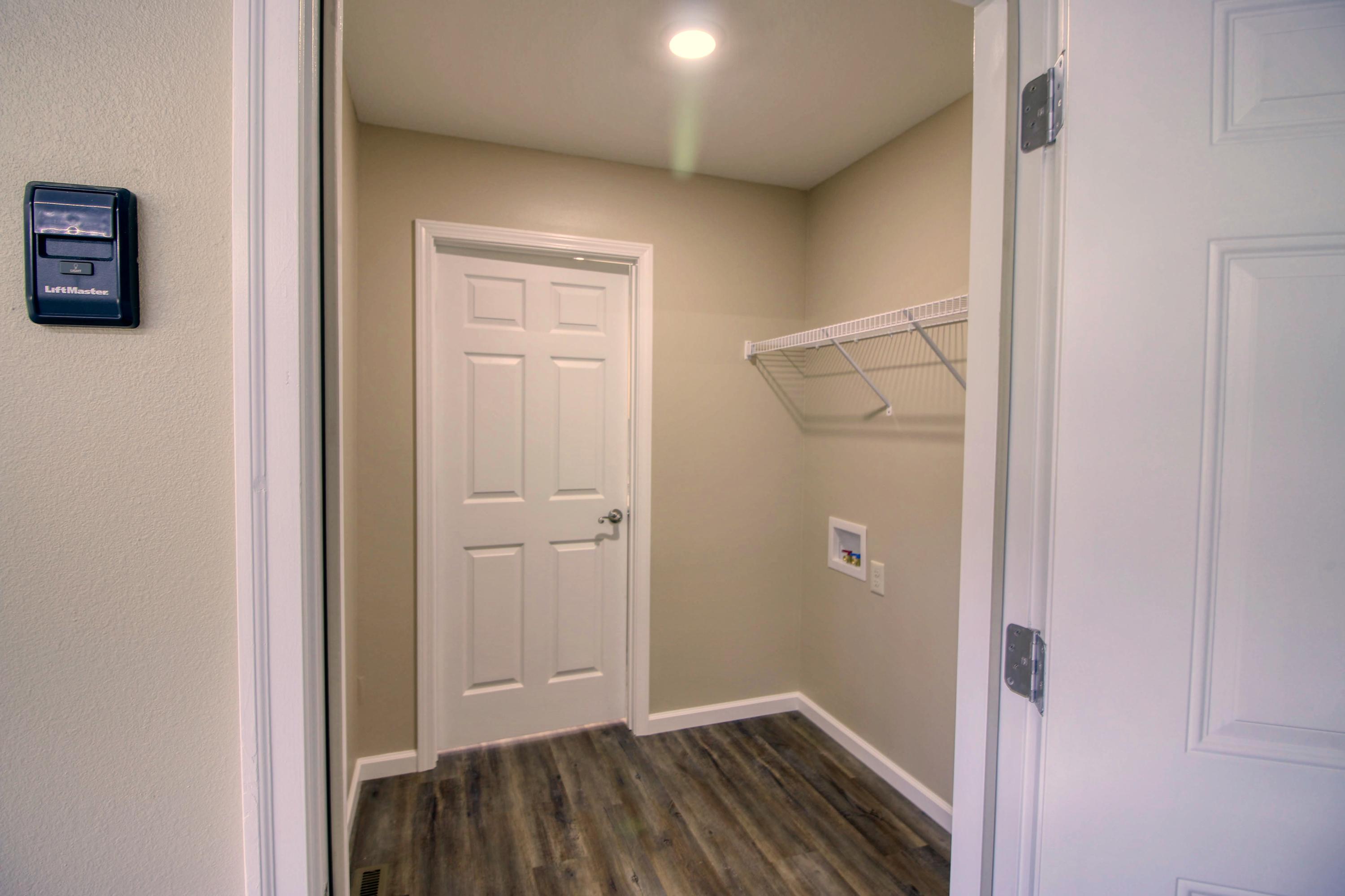 372 Old Elmore Road Crossville, TN 38571 - Photo 24 of 28 laundry room view 3