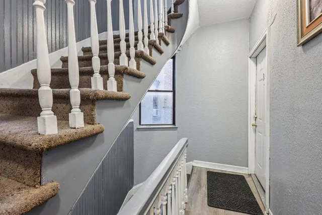 $350,000 | 492 Pavonia Avenue, Unit 3, Jersey City, NJ 07306