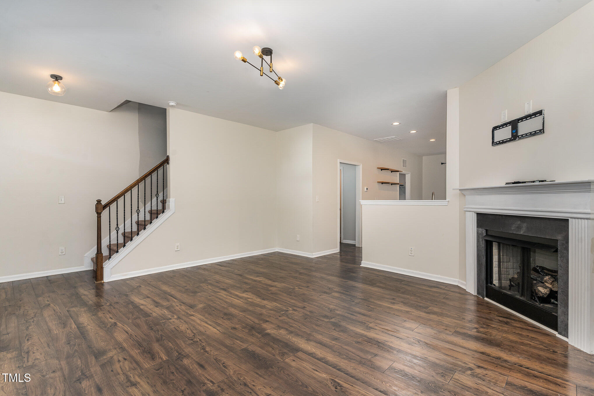 155 Jade Street Smithfield, NC 27577 - Photo 4 of 33 006_dsc00043-edit_520