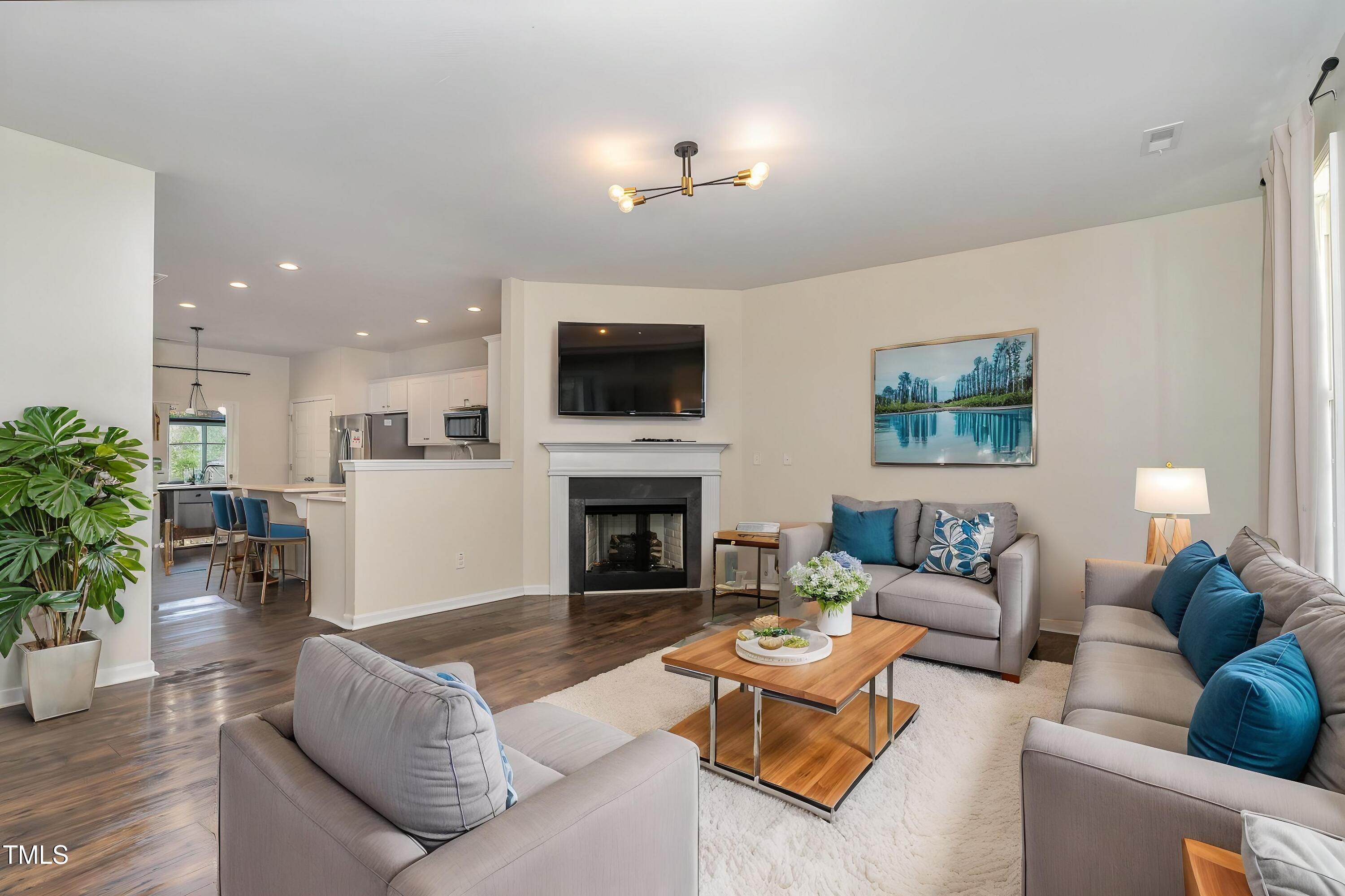 155 Jade Street Smithfield, NC 27577 - Photo 6 of 33 dsc00040-edit_816 - Living Room - Modern