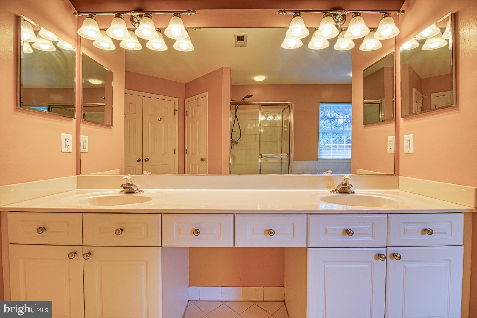 6151 Deer Ridge Trail Springfield, VA 22150 - Photo 19 of 42