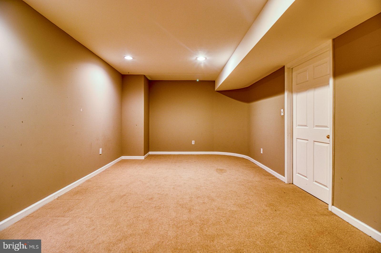 6151 Deer Ridge Trail Springfield, VA 22150 - Photo 33 of 42