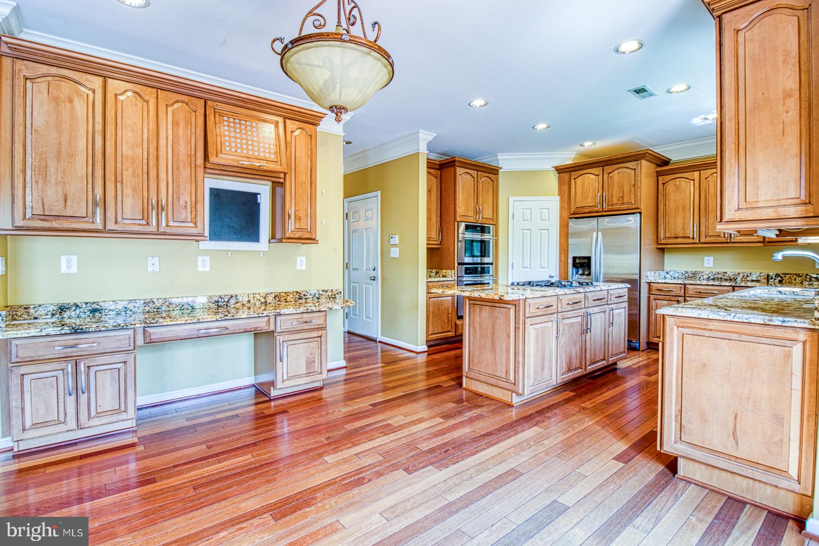 6151 Deer Ridge Trail Springfield, VA 22150 - Photo 5 of 42