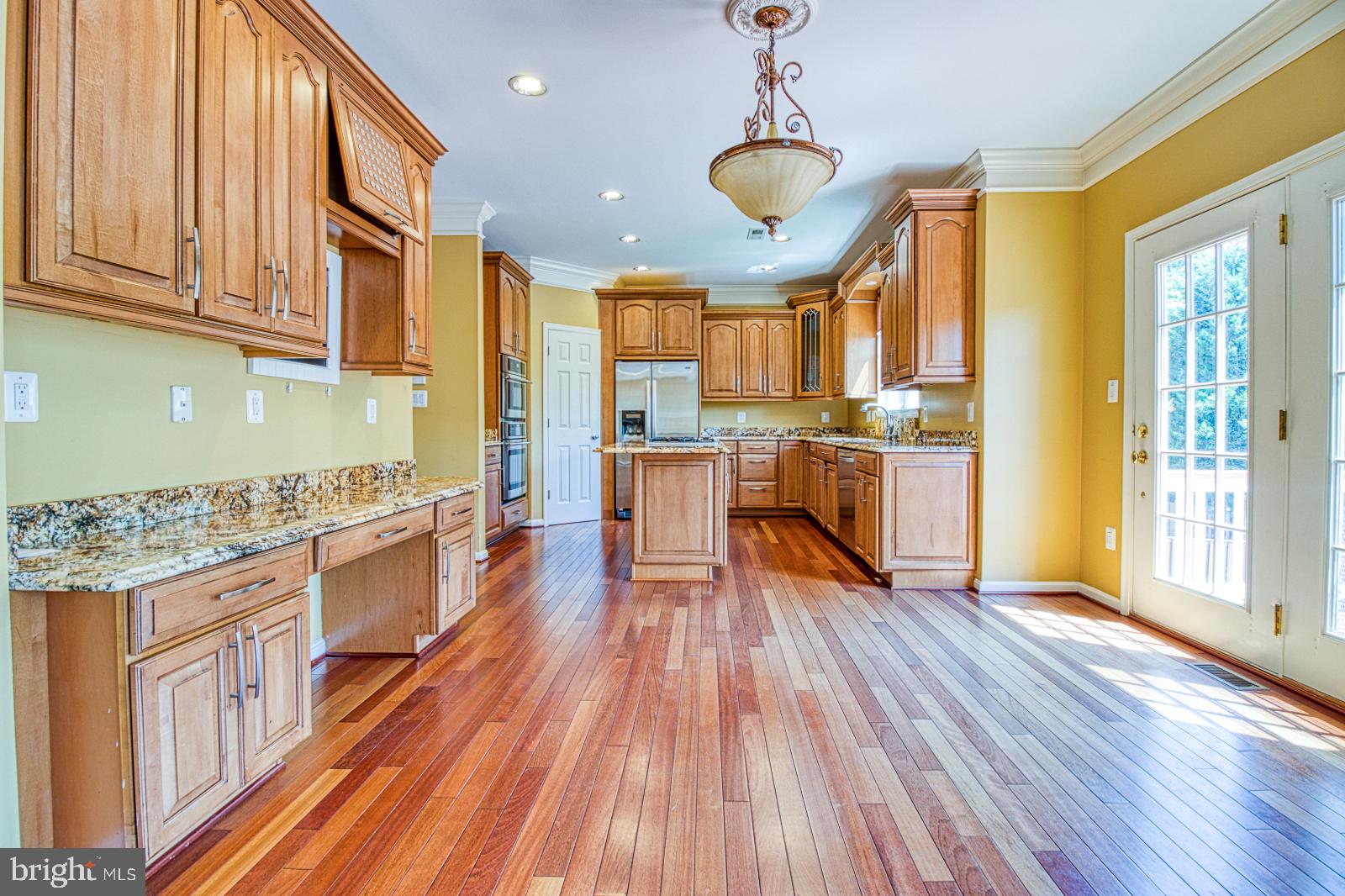 6151 Deer Ridge Trail Springfield, VA 22150 - Photo 6 of 42