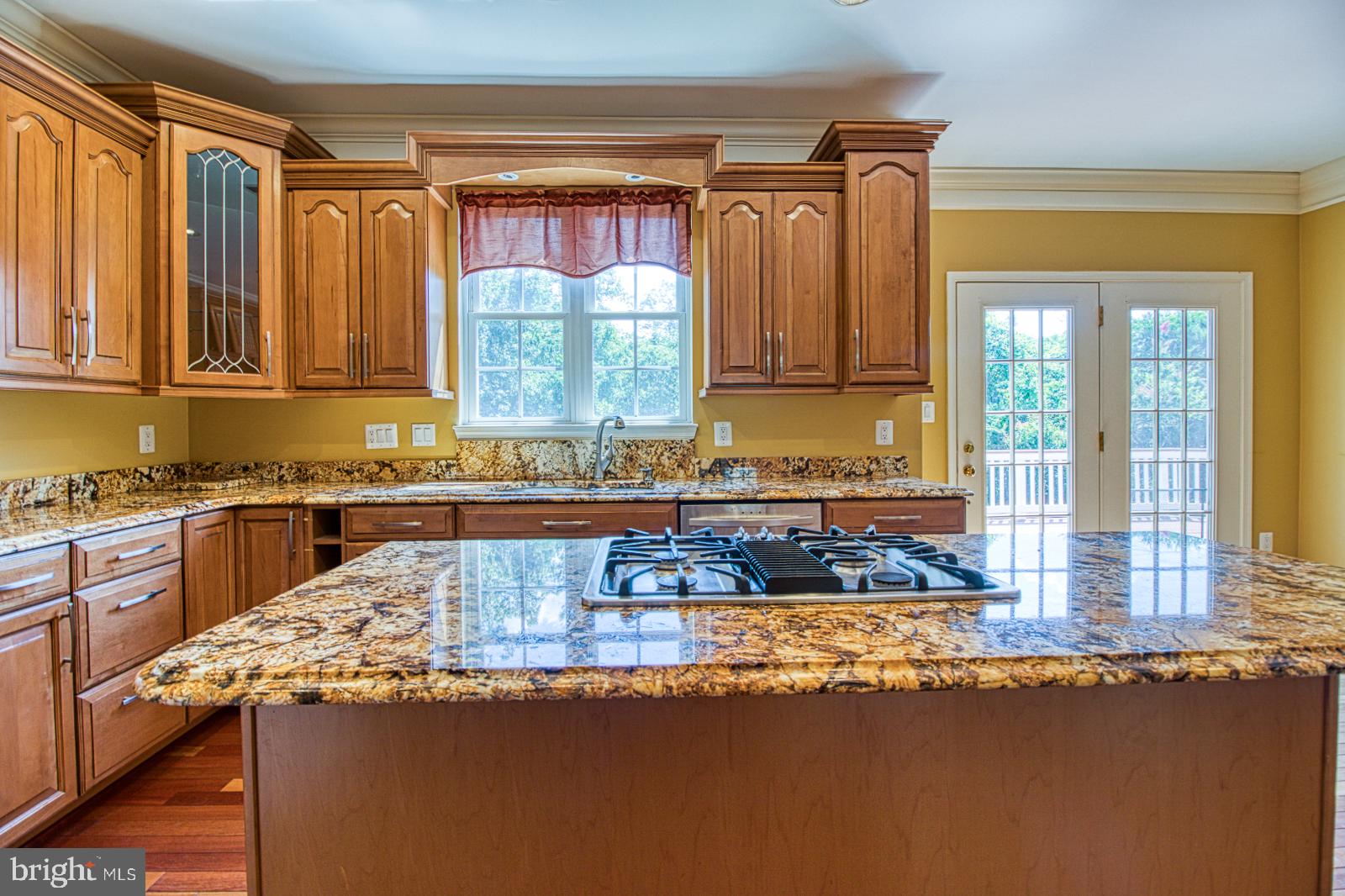 6151 Deer Ridge Trail Springfield, VA 22150 - Photo 10 of 42