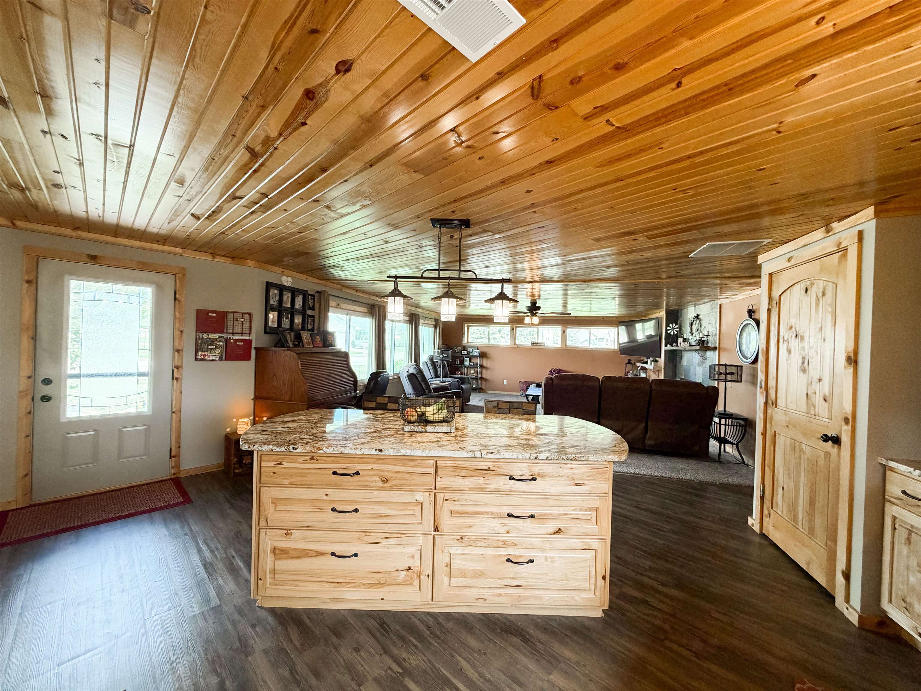609 South County Road Montfort, WI 53569 - Photo 13 of 40