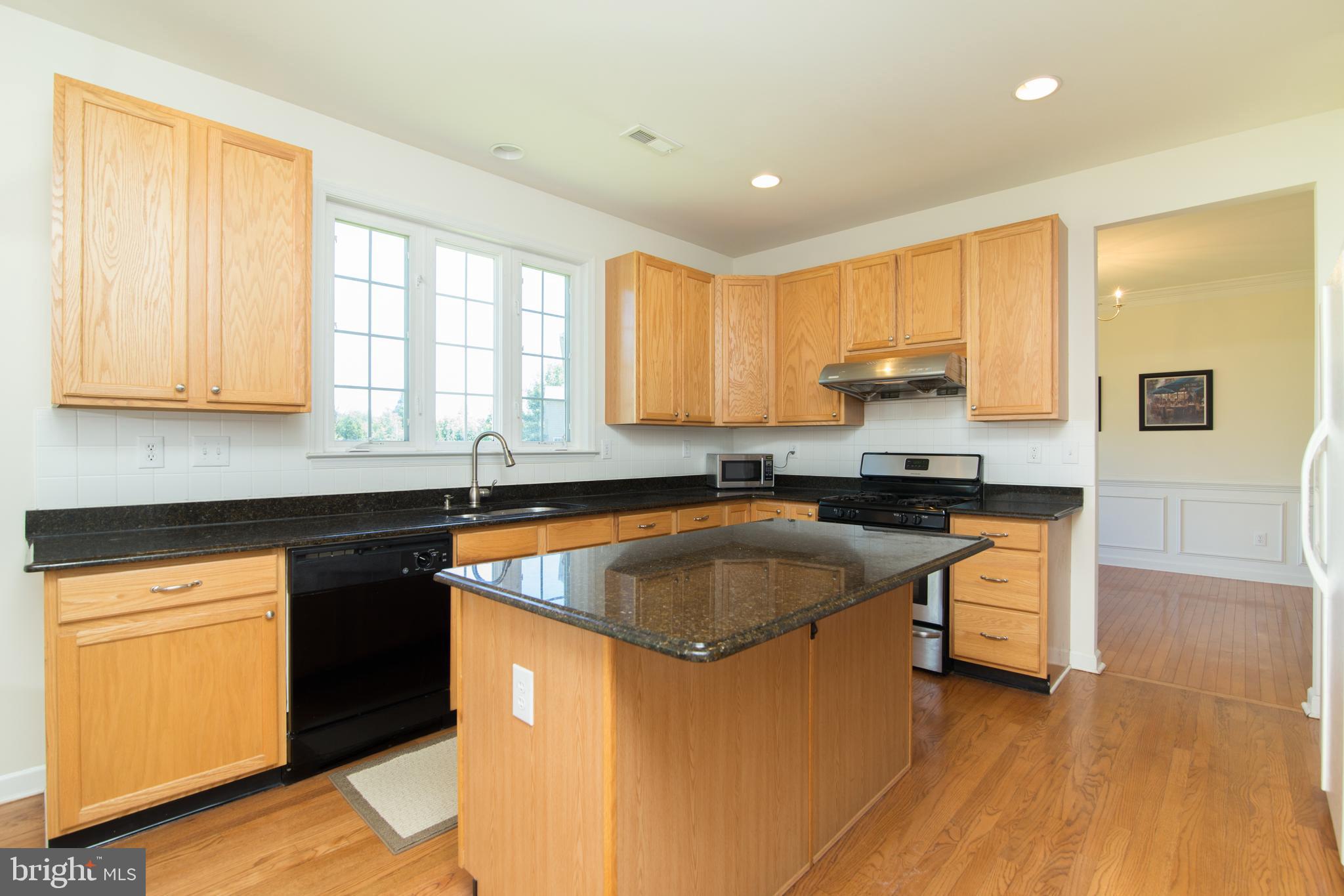 106 Tatham Road Bensalem, PA 19020 - Photo 19 of 47 Kitchen