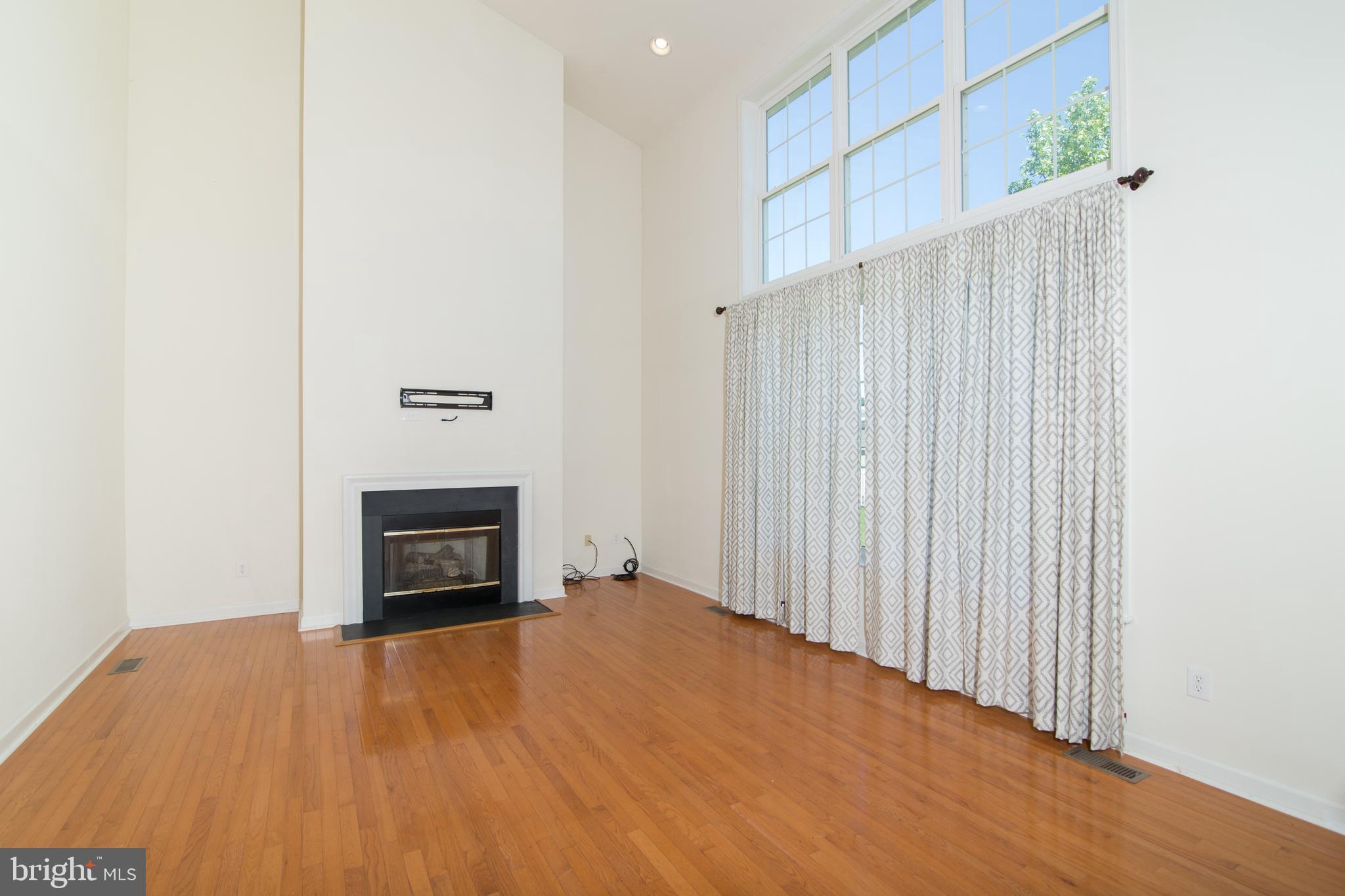 106 Tatham Road Bensalem, PA 19020 - Photo 21 of 47 Family Room