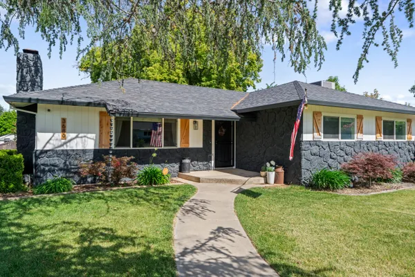 $549,000 | 3689 Suzanne Way, Redding, CA 96002