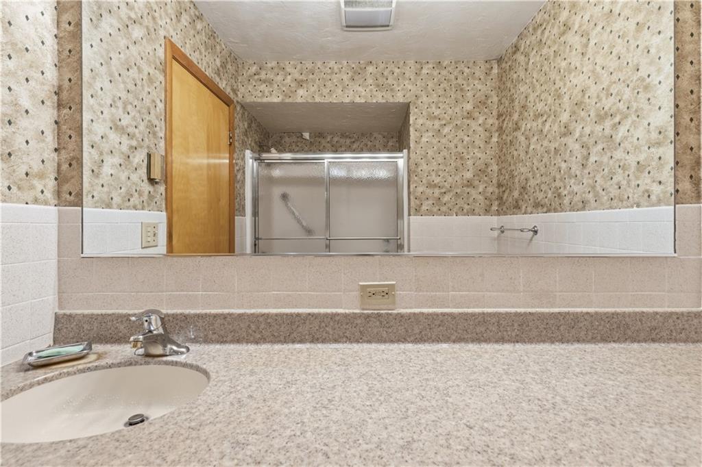 511 Forest Road Somerset, PA 15501 - Photo 23 of 44