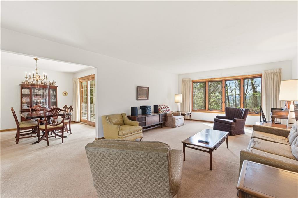 511 Forest Road Somerset, PA 15501 - Photo 3 of 44