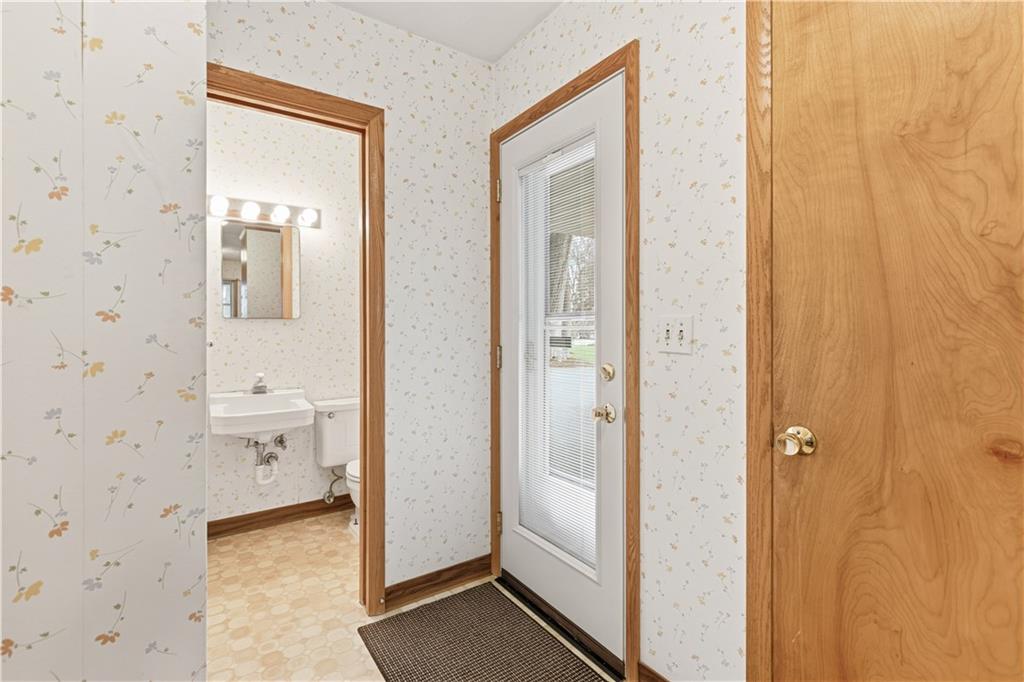 511 Forest Road Somerset, PA 15501 - Photo 34 of 44