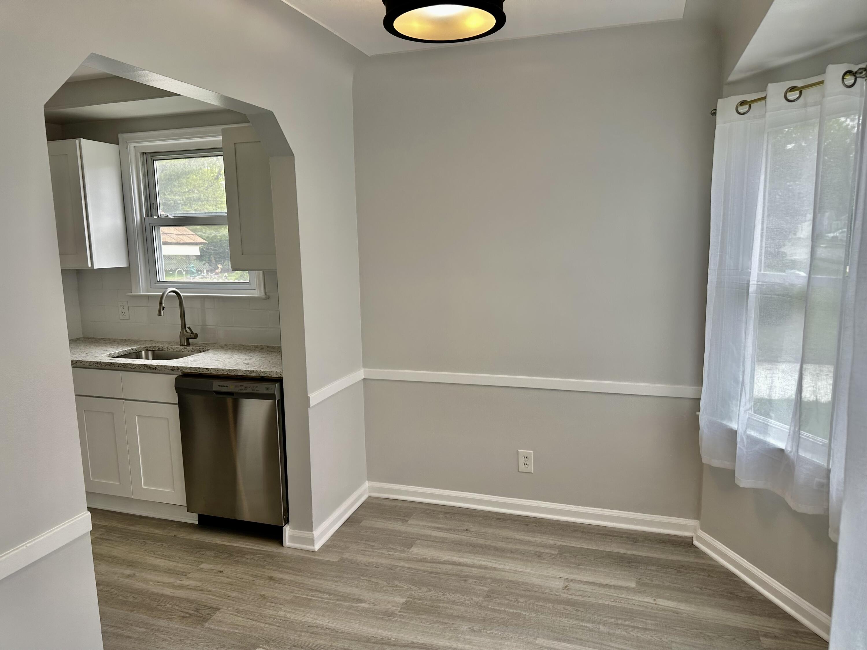2360 Harvard Road Berkley, MI 48072 - Photo 19 of 54 IMG_8305