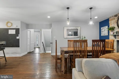 $824,900 | 463 Foulke Lane, Springfield, PA 19064