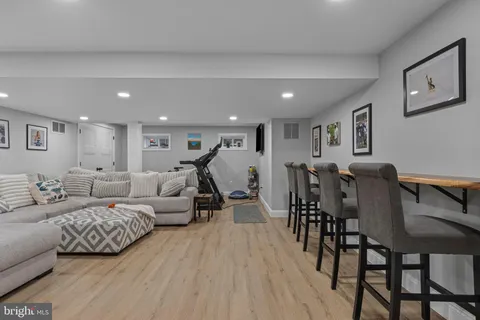 $824,900 | 463 Foulke Lane, Springfield, PA 19064