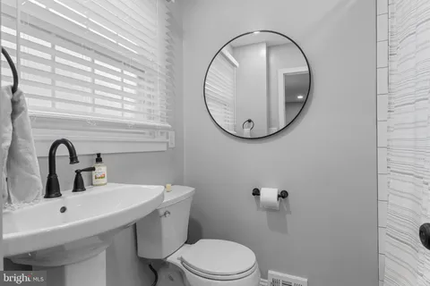 $824,900 | 463 Foulke Lane, Springfield, PA 19064