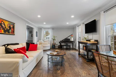 $824,900 | 463 Foulke Lane, Springfield, PA 19064