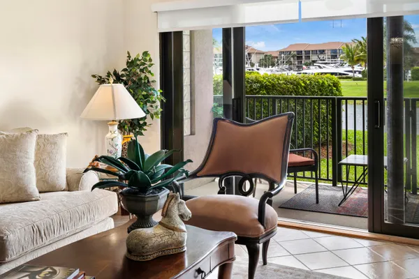 $4,300 | 601 Seafarer Circle, Unit 104, Jupiter, FL 33477