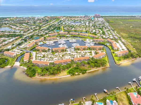 $4,300 | 601 Seafarer Circle, Unit 104, Jupiter, FL 33477