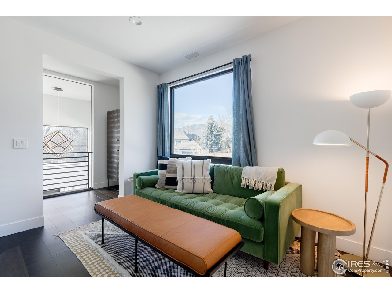 3996 26th Street Boulder, CO 80304 - Photo 19 of 39 Upper Landing Sitting Area