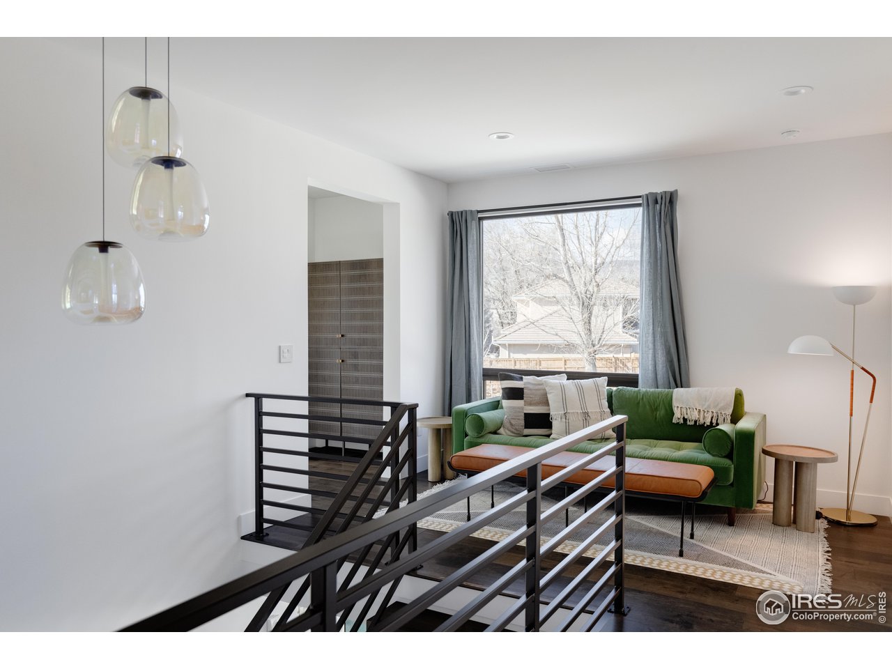 3996 26th Street Boulder, CO 80304 - Photo 20 of 39 Upper Landing Sitting Area
