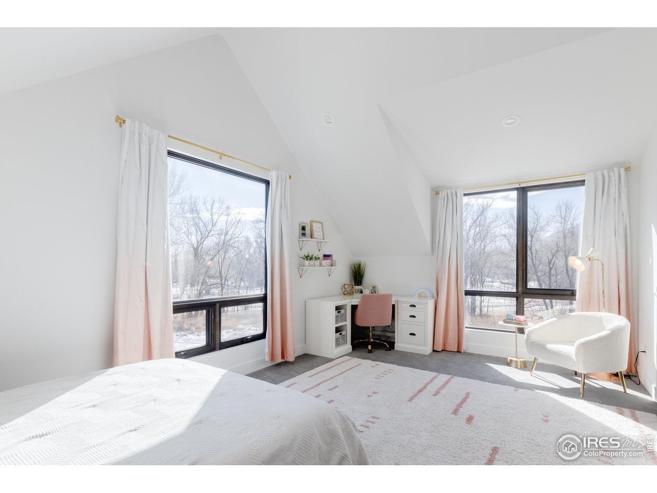 3996 26th Street Boulder, CO 80304 - Photo 22 of 39 Upper Bedroom with high ceilings